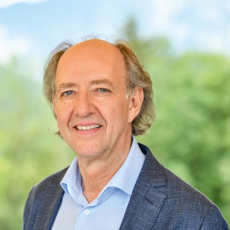 Dr. med. Günter Leopold-Messer, Leitender Oberarzt im AMEOS Privatklinikum Bad Aussee